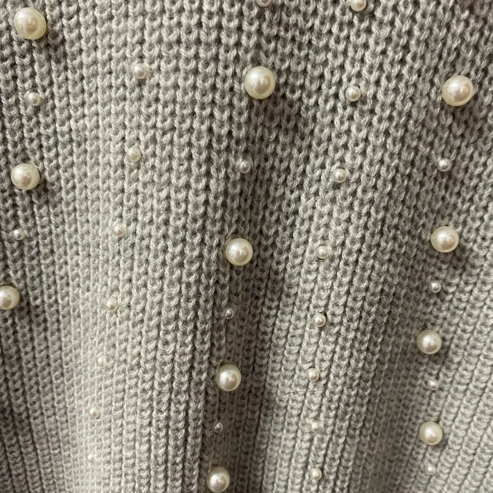 Gray Pearl Embellished Women's Sweater